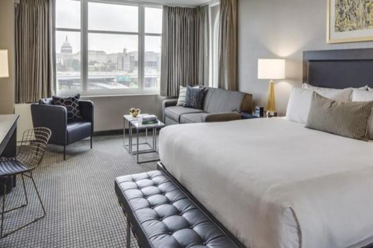 Capitol Skyline Hotel